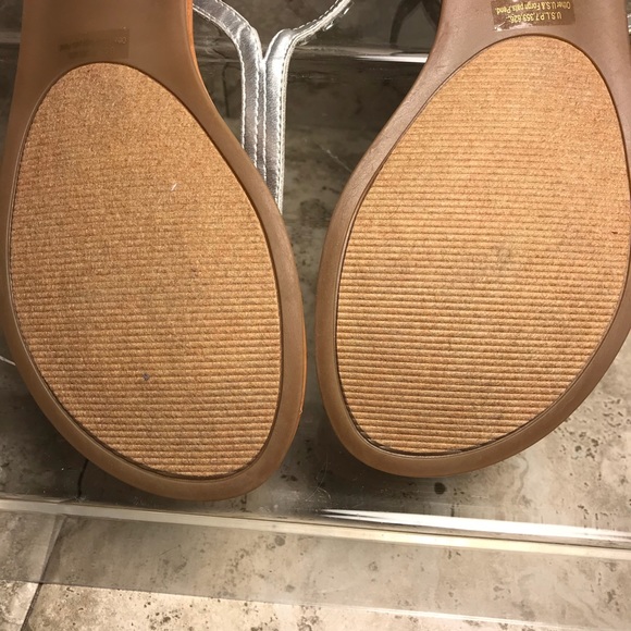 Silver Open Toe Sandals With Rhinestones - Picture 5 of 5